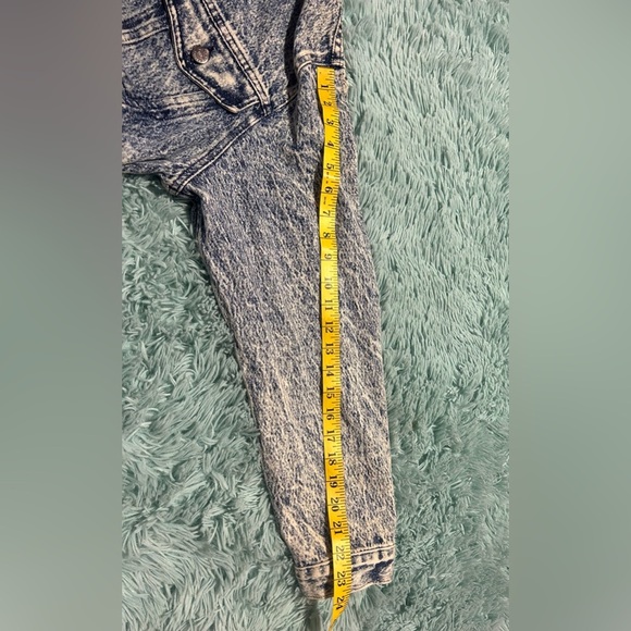 Vintage Mens Acid Wash Denim Trucker Jacket Size L Hand Painted Wolf 90's Nature - Picture 8 of 8